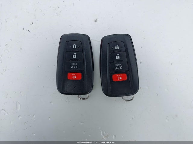 JTDKAMFP8N3199709 Toyota Prius Prime Le