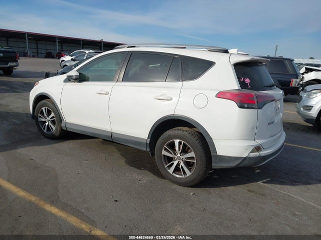 2016 TOYOTA RAV4 JTMWFREV7GJ087160 Photo 2