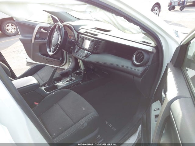 2016 TOYOTA RAV4 JTMWFREV7GJ087160 Photo 4