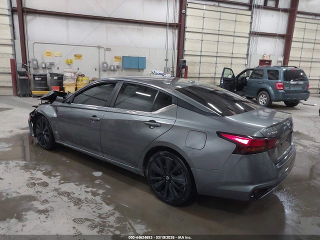 1N4BL4CVXNN382133 Nissan Altima Sr Fwd