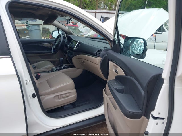 Продажа на аукционе авто 2017 Honda Pilot Ex-l, vin: 5FNYF5H5XHB022194, номер лота: 44624684