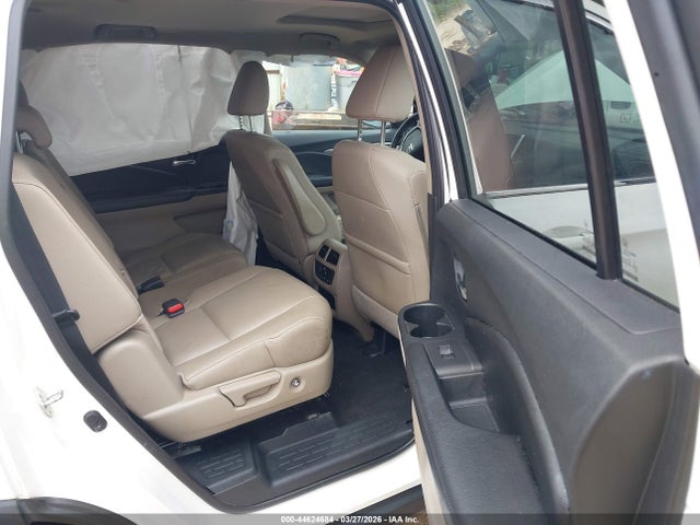 Продажа на аукционе авто 2017 Honda Pilot Ex-l, vin: 5FNYF5H5XHB022194, номер лота: 44624684
