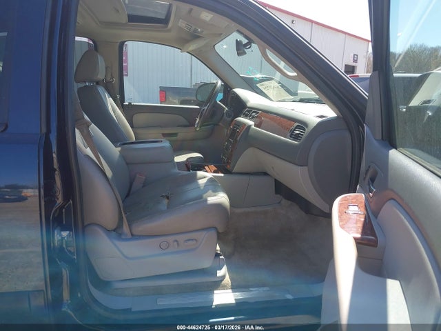 2008 CHEVROLET SUBURBAN 1500 3GNFC16008G134343 Photo 4