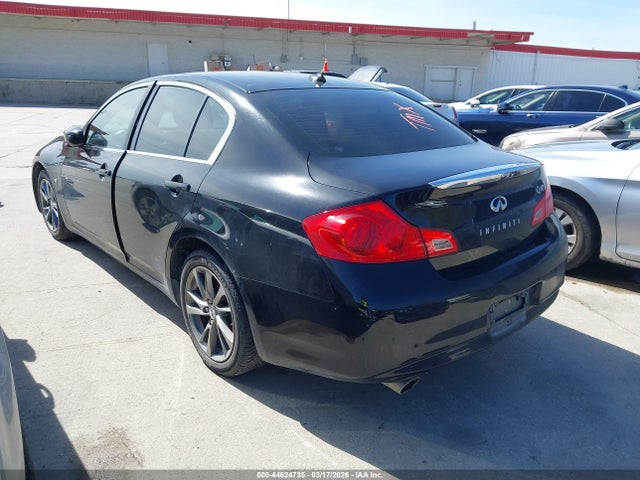 JN1CV6AP4FM580483 Infiniti Q40