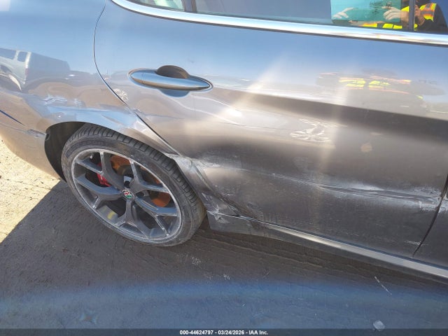 ZARFANBN9K7622674 Alfa Romeo Giulia Ti Awd