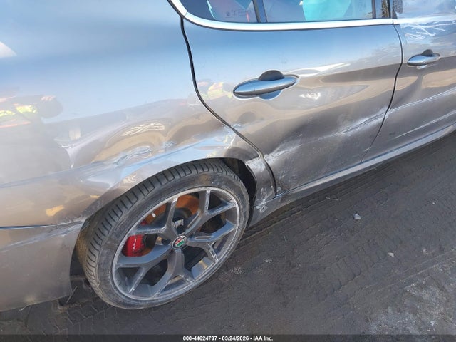 ZARFANBN9K7622674 Alfa Romeo Giulia Ti Awd