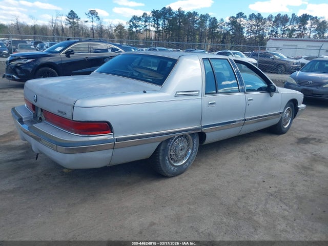 44624815 :رقم المزاد ، 1G4BN5375NR404197 vin ، 1992 Buick Roadmaster مزاد بيع
