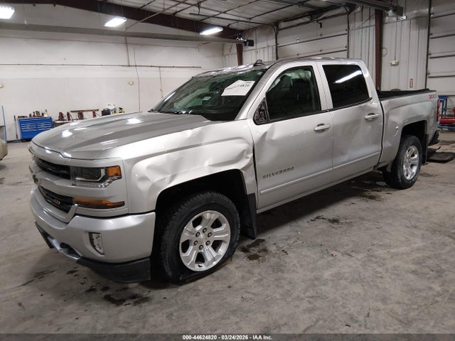 44624820 :رقم المزاد ، 3GCUKREC5JG646098 vin ، 2018 Chevrolet Silverado 1500 2lt مزاد بيع