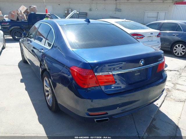 2011 BMW 750LI WBAKB8C50BCY65008 Photo 2