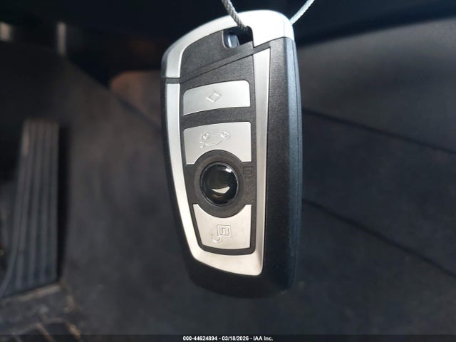 44624894 :رقم المزاد ، WBAXH5C59DDW14472 vin ، 2013 Bmw 528i Xdrive مزاد بيع