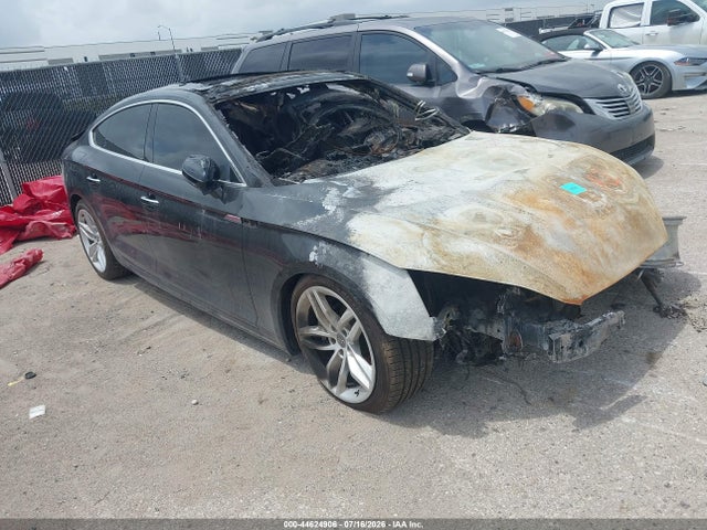 44624906 :رقم المزاد ، WAUBNCF57KA011084 vin ، 2019 Audi A5 45 Premium مزاد بيع