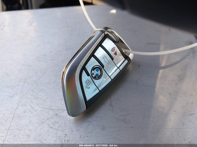 2019 BMW 540I WBAJE5C57KWW11456 Photo 10