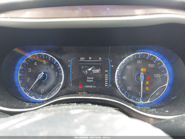 2017 Chrysler Pacifica Touring-l მანქანა იყიდება აუქციონზე, vin: 2C4RC1BG2HR691807, აუქციონის ნომერი: 44624928