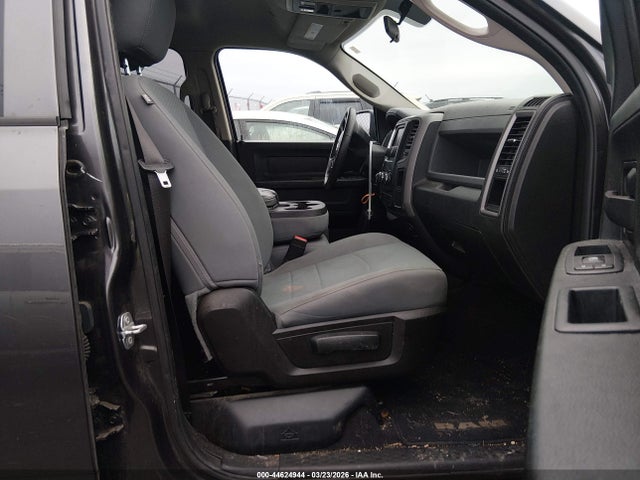 Продаж на аукціоні авто 2019 Ram 1500 Classic Express  4x4 6'4 Box, vin: 1C6RR7FG3KS589912, номер лоту: 44624944