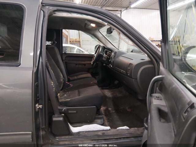 2011 CHEVROLET SILVERADO 1500 1GCRKSE3XBZ395402 Photo 4