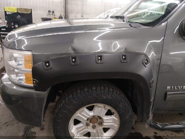 2011 CHEVROLET SILVERADO 1500 1GCRKSE3XBZ395402 Photo 5