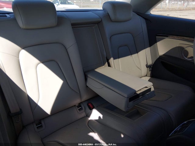 2011 AUDI A5 WAUVFAFR7BA034933 Photo 7