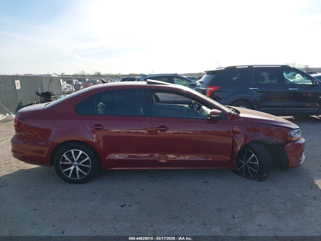 44625010 :رقم المزاد ، 3VWDB7AJ9HM261872 vin ، 2017 Volkswagen Jetta 1.4t Se مزاد بيع