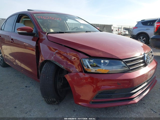 44625010 :رقم المزاد ، 3VWDB7AJ9HM261872 vin ، 2017 Volkswagen Jetta 1.4t Se مزاد بيع