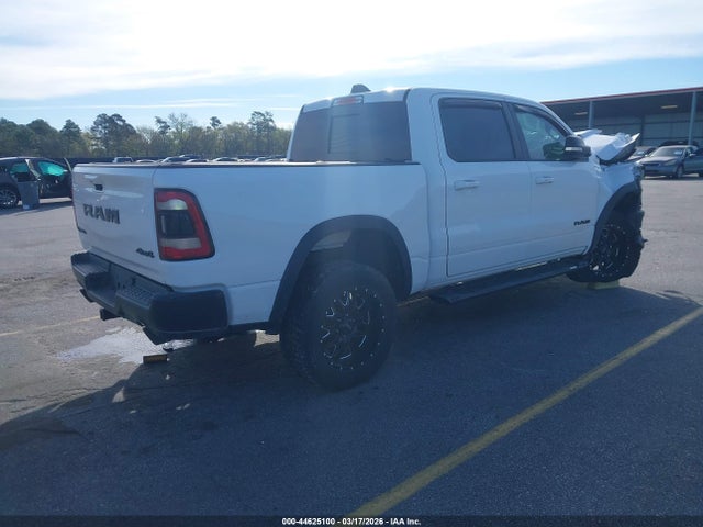 2020 RAM 1500 1C6SRFLT3LN126326 Photo 3