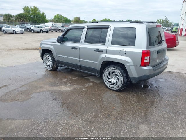 2015 JEEP PATRIOT 1C4NJPBB2FD359118 Photo 2