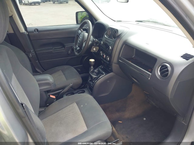 2015 JEEP PATRIOT 1C4NJPBB2FD359118 Photo 4