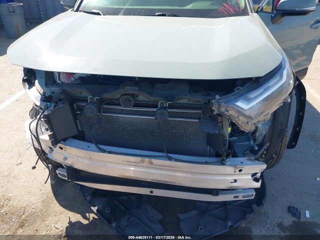 2023 TOYOTA RAV4 HYBRID JTMB6RFV8PD090029 Photo 5