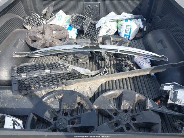 44625160 :رقم المزاد ، 1C6RR7FT7FS655834 vin ، 2015 Ram 1500 St مزاد بيع