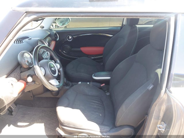 2007 MINI COOPER S WMWMF73557TV30731 Photo 4