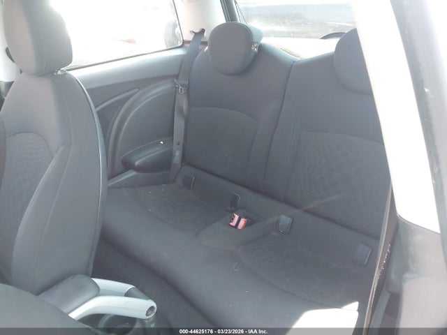 2007 MINI COOPER S WMWMF73557TV30731 Photo 7