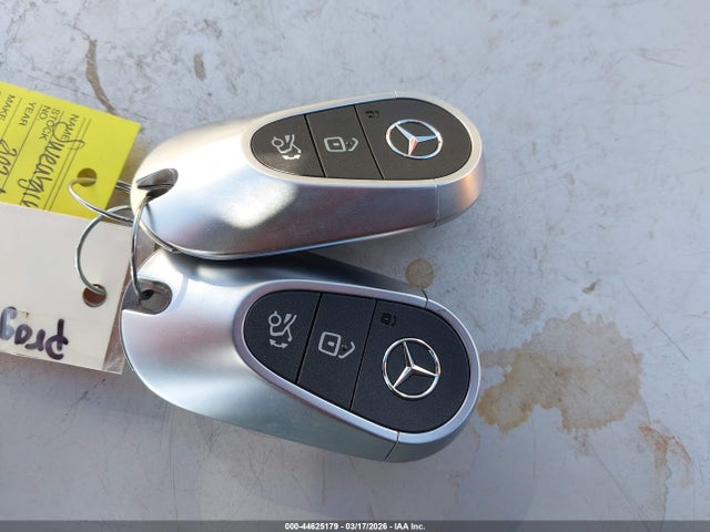 W1KMJ4HB3RF041704 Mercedes-Benz Cle 300 4matic
