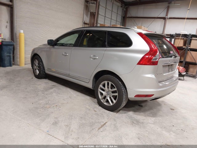 2017 VOLVO XC60 YV440MDJ2H2090860 Photo 2