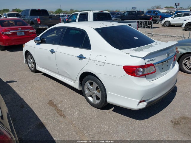 2013 TOYOTA COROLLA 5YFBU4EE8DP076103 Photo 2