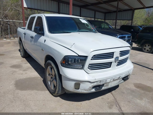 2015 RAM 1500 1C6RR7KT4FS546916