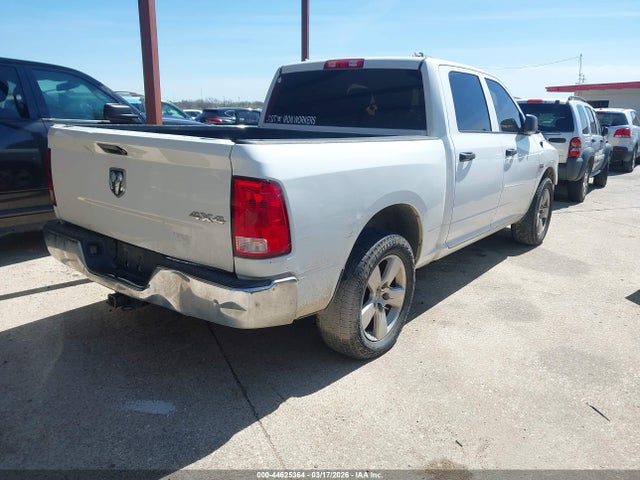 2015 RAM 1500 1C6RR7KT4FS546916 Photo 3