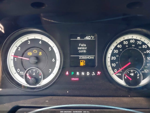 2015 RAM 1500 1C6RR7KT4FS546916 Photo 6