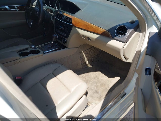 Aukcja sprzedaży 2012 Mercedes-benz C 250 Sport, vin: WDDGF4HB1CA649630, numer aukcji: 44625370