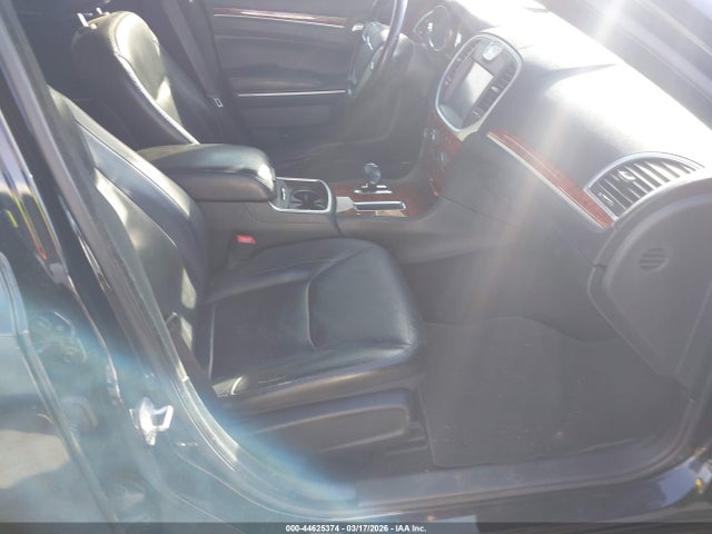2014 CHRYSLER 300 2C3CCAAG7EH335804 Photo 4
