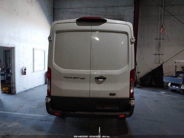 1FTYR1CM8JKA53497 Ford Transit-250