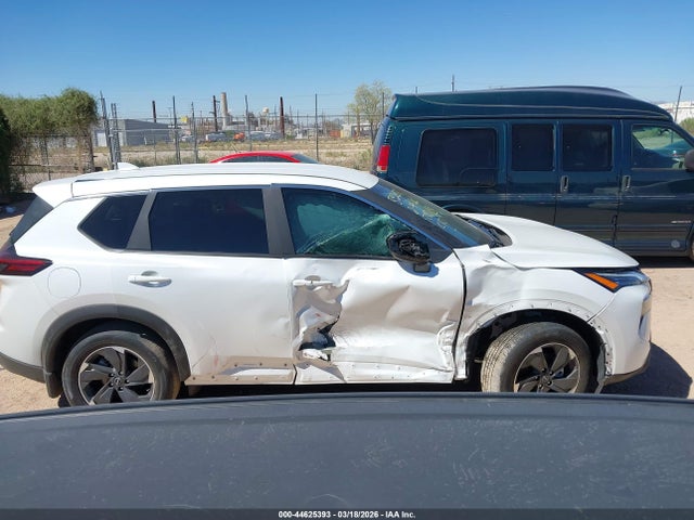 5N1BT3BA5TC713319 Nissan ROGUE SV