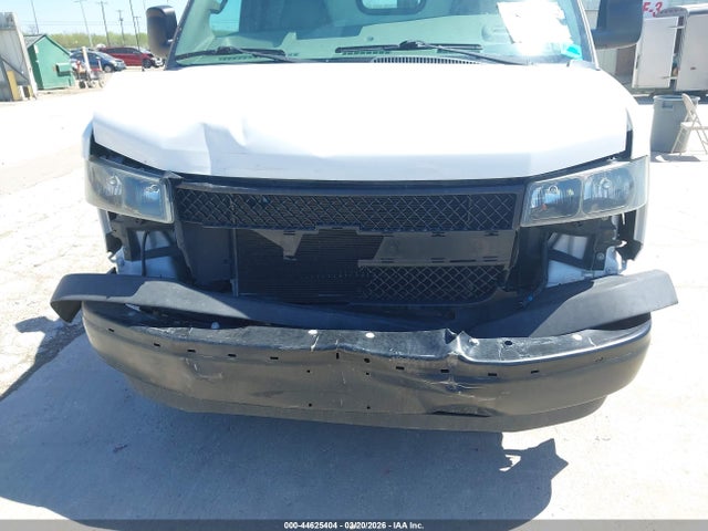 1GCWGAFP1L1158698 Chevrolet Express Cargo Rwd 2500 Regular Wheelbase Wt