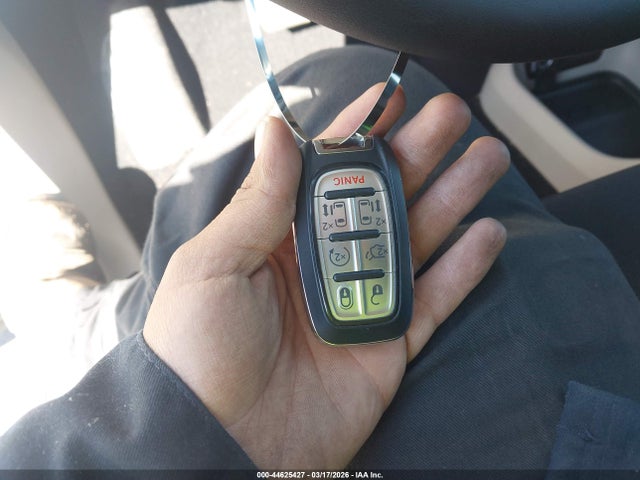 2023 Chrysler Voyager Lx მანქანა იყიდება აუქციონზე, vin: 2C4RC1CG8PR531850, აუქციონის ნომერი: 44625427