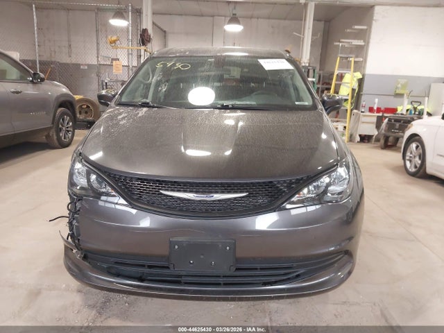 44625430 :رقم المزاد ، 2C4RC1AG0LR250249 vin ، 2020 Chrysler Voyager L مزاد بيع