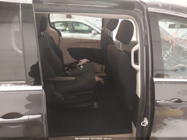 2020 CHRYSLER VOYAGER 2C4RC1AG0LR250249 Photo 7