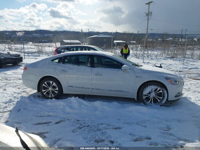 44625443 :رقم المزاد ، 1G4ZR5SS3HU136163 vin ، 2017 Buick Lacrosse Premium مزاد بيع