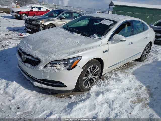 44625443 :رقم المزاد ، 1G4ZR5SS3HU136163 vin ، 2017 Buick Lacrosse Premium مزاد بيع