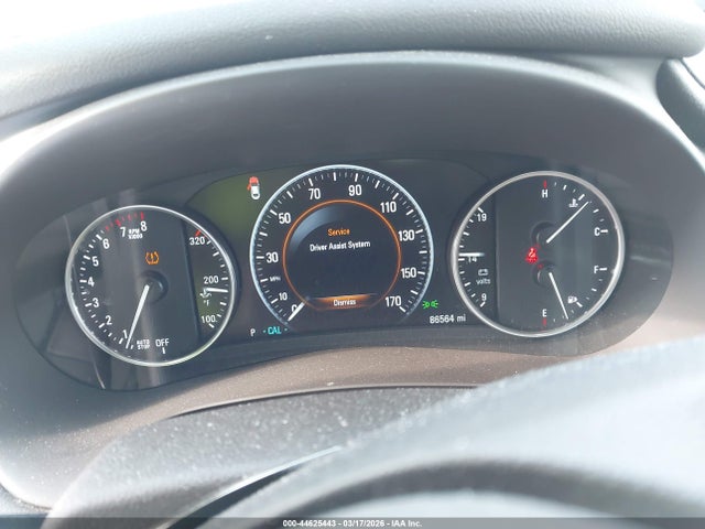 44625443 :رقم المزاد ، 1G4ZR5SS3HU136163 vin ، 2017 Buick Lacrosse Premium مزاد بيع