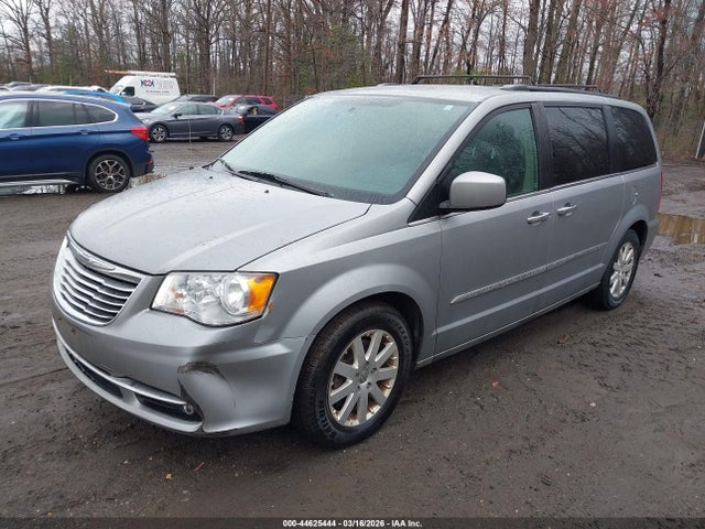 2015 Chrysler Town & Country Touring მანქანა იყიდება აუქციონზე, vin: 2C4RC1BG8FR590011, აუქციონის ნომერი: 44625444