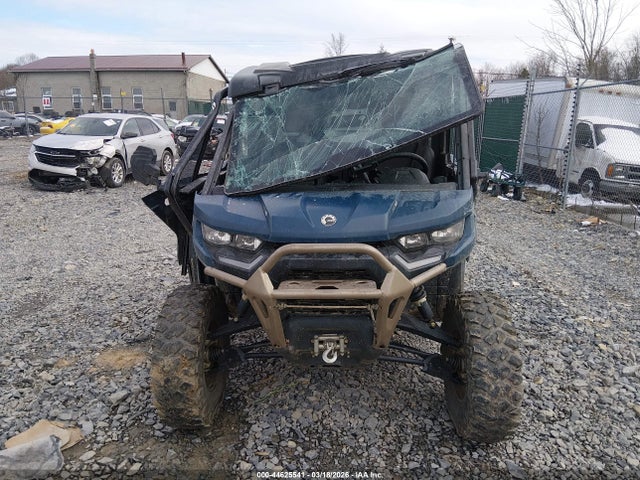 3JBUVAX45SK003914 Can-Am Defender Limited Cab Hd10
