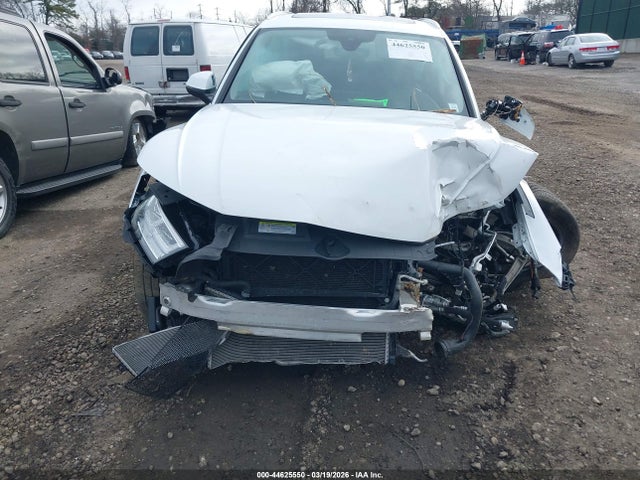 44625550 :رقم المزاد ، WA1E2AFY1L2049455 vin ، 2020 Audi Q5 Premium Plus 55 Tfsi E Quattro S Tronic مزاد بيع